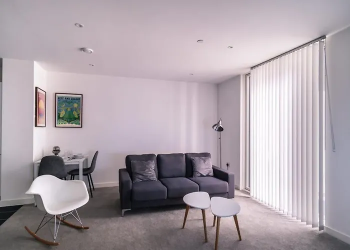 Spacious 1 Bed Apartment In Central Manchester