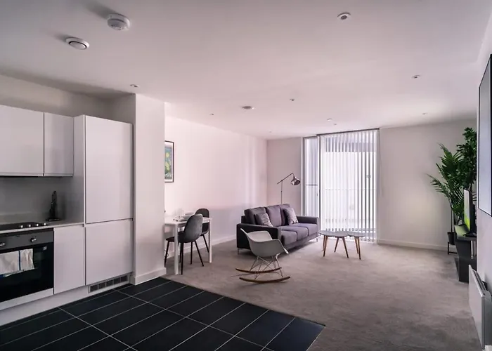 Spacious 1 Bed Apartment In Central Manchester