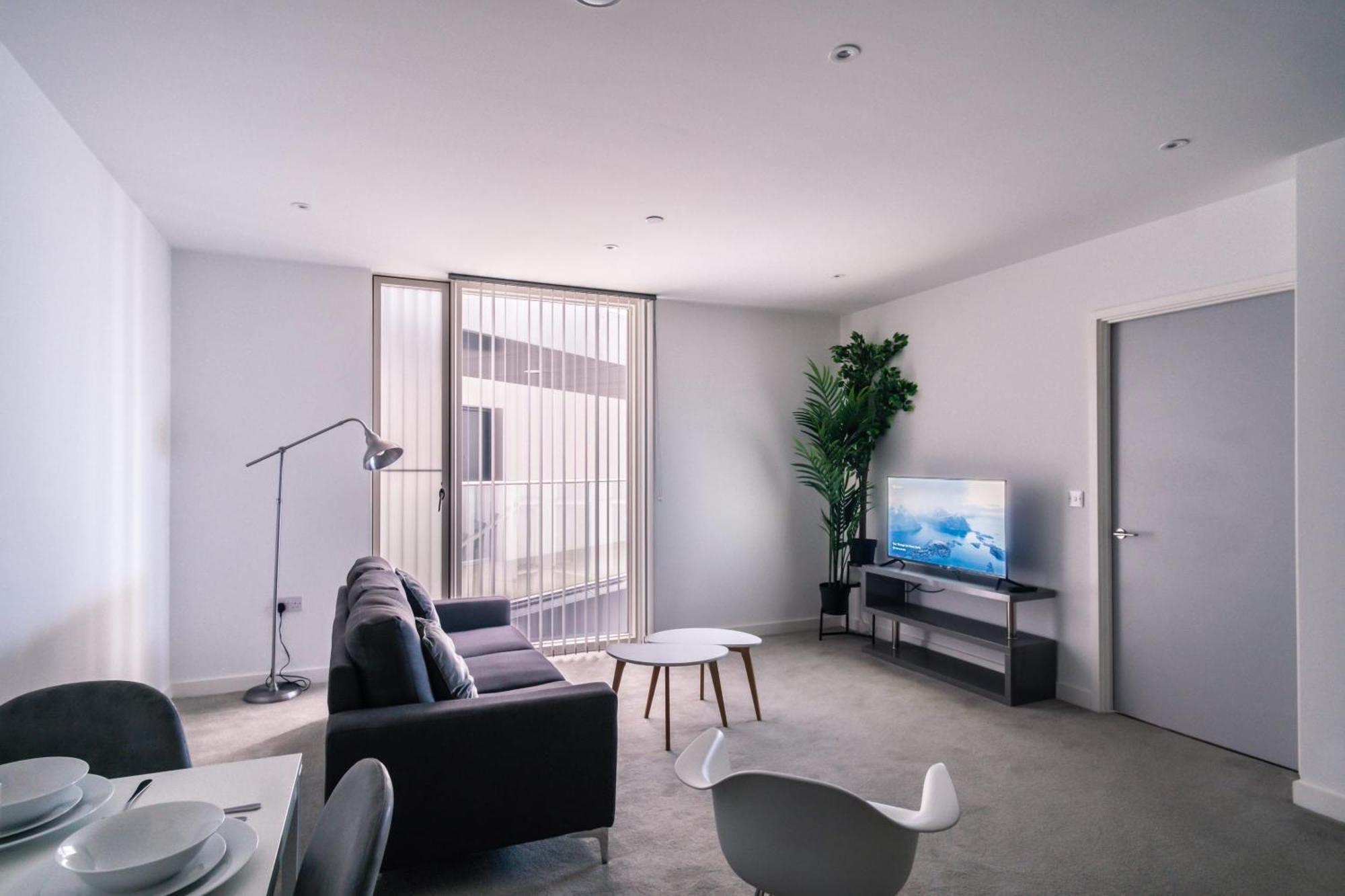 Apartment Spacious 1 Bed In